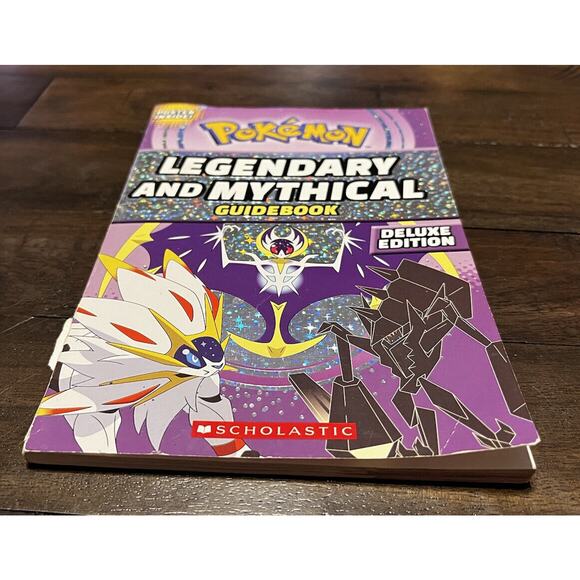 Legendary and Mythical Guidebook: Super Deluxe Edition (Pokémon) - Picture 3 of 11